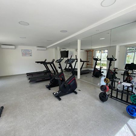 Апартаменты Apartamento Encantador Com Piscina Гуаружа Экстерьер фото